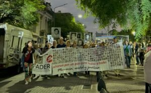 Paraná fue sede de otra masiva marcha por el Día de la Memoria